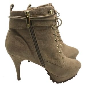luggy buckle platform booties